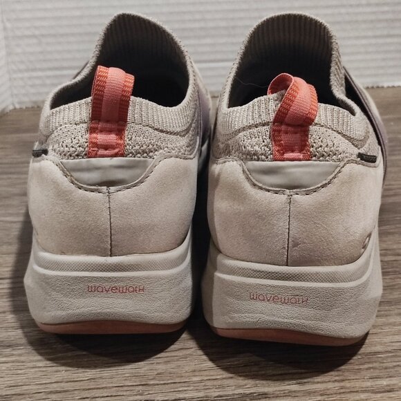 Clarks Wave 2.0 Step knit slip-on sneakers women's sz 10 stone colour waterproof - Picture 5 of 16